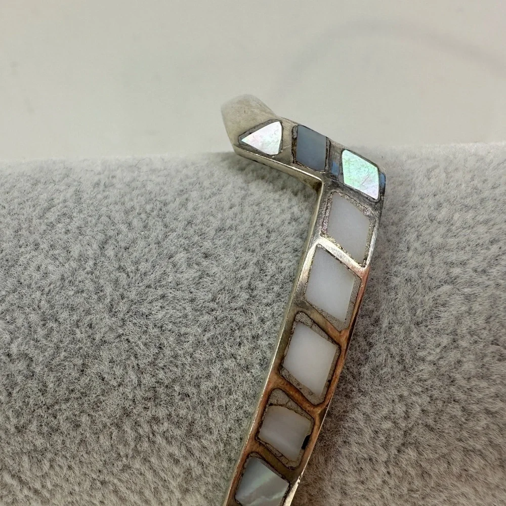 Navajo Flush Mount Mother of Pearl Sterling Silver Cuff Bracelet